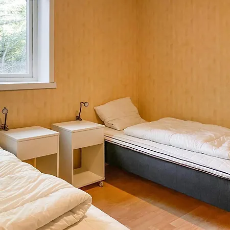 5 Bedroom Front In 別荘
